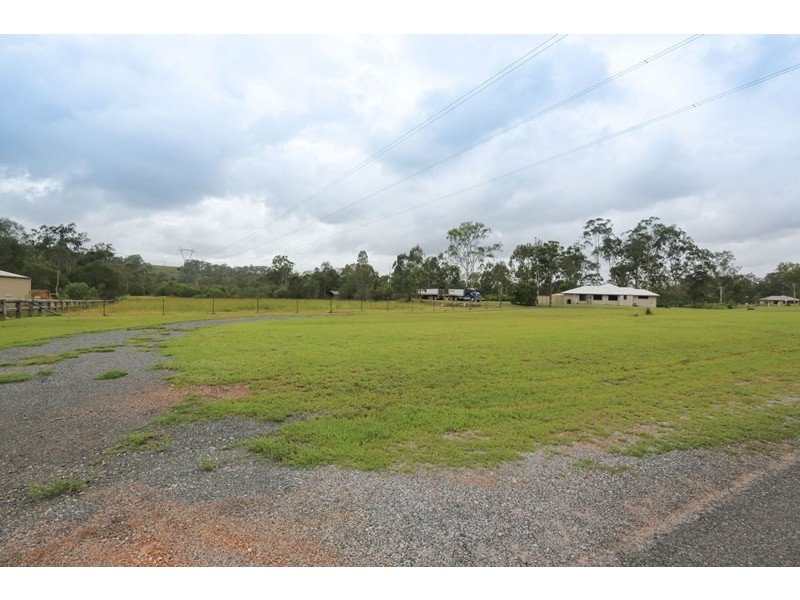 345 Jim Whyte Way, Burua QLD 4680