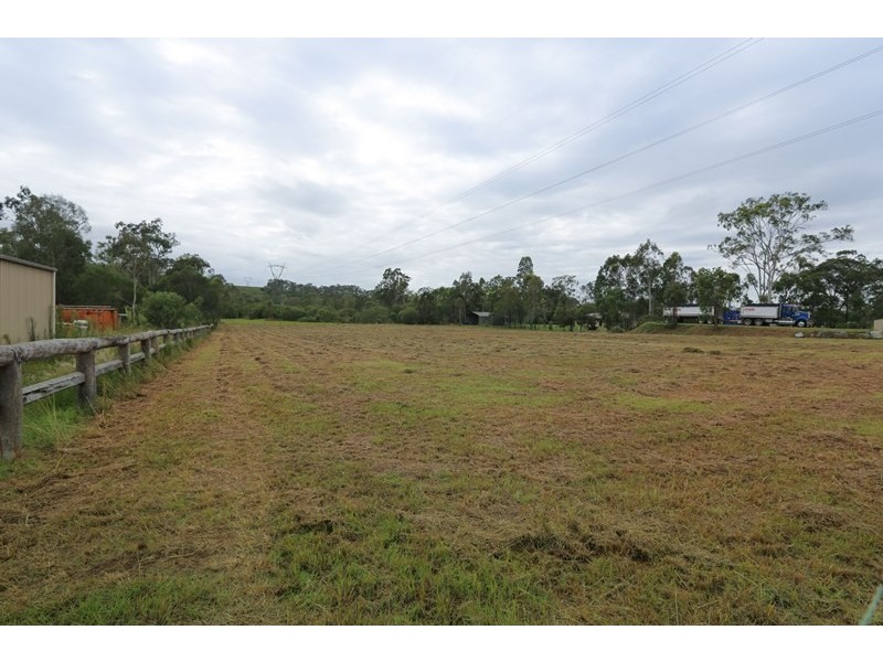 345 Jim Whyte Way, Burua QLD 4680