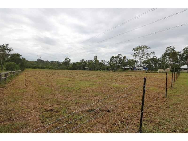 345 Jim Whyte Way, Burua QLD 4680