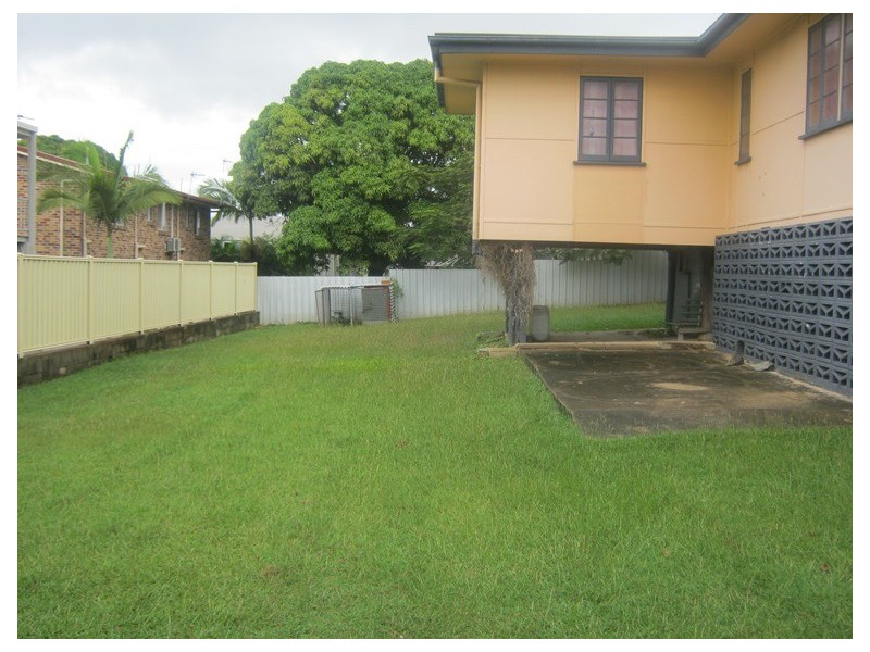 14 ROLLO STREET, Gladstone QLD 4680