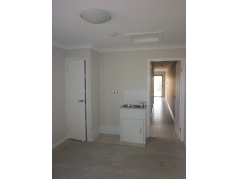 47B SCAMPI DVE, Clinton QLD 4680