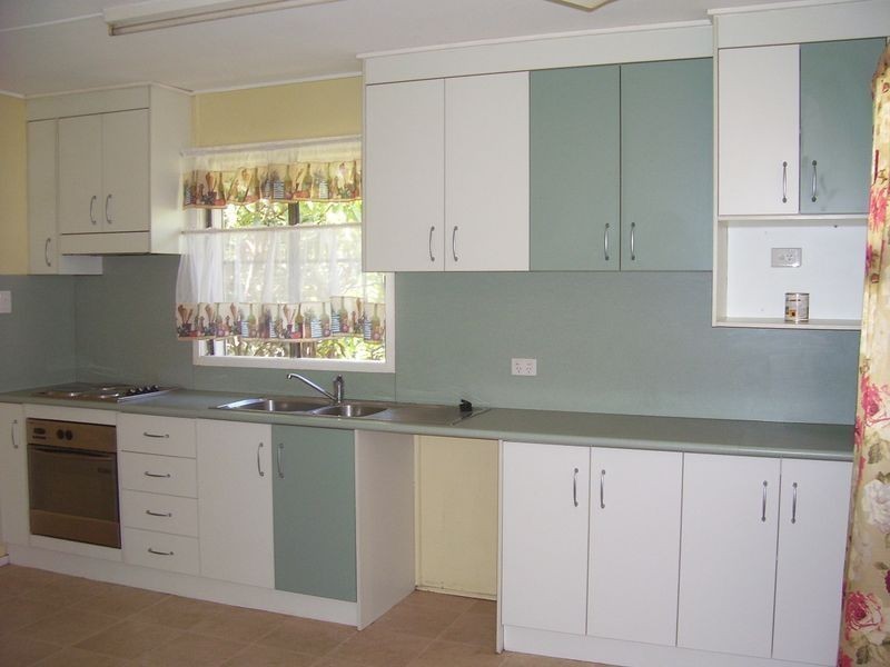 25 GARDEN STREET, West Gladstone QLD 4680