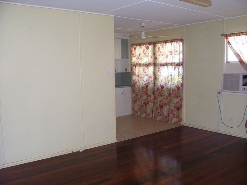 25 GARDEN STREET, West Gladstone QLD 4680