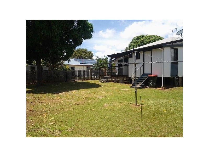 18 FLINDERS STREET, West Gladstone QLD 4680