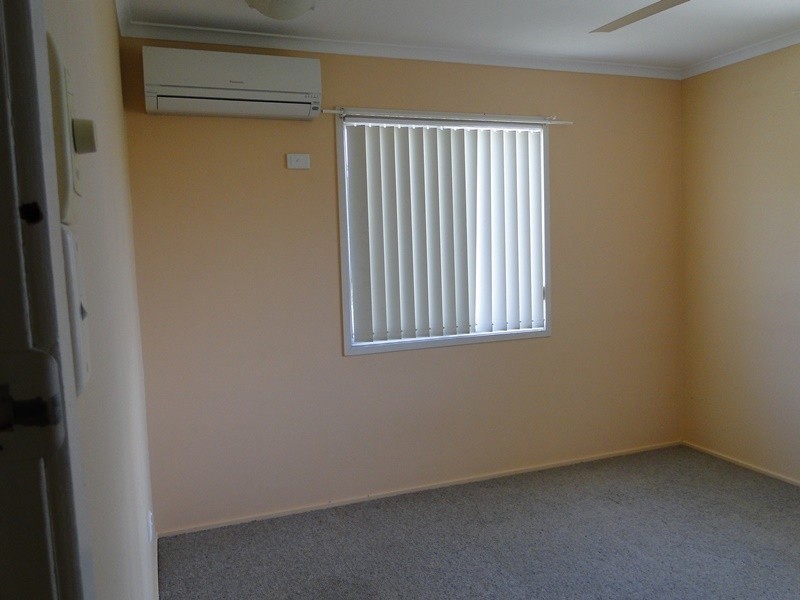 42 Beak Street, New Auckland QLD 4680