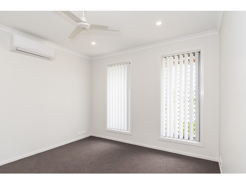 11 Winpara Drive, Kirkwood QLD 4680