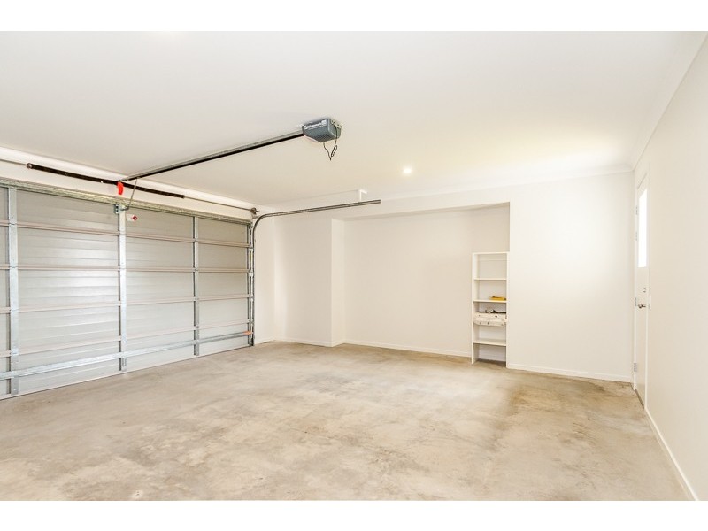 11 Winpara Drive, Kirkwood QLD 4680