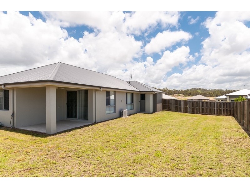 11 Winpara Drive, Kirkwood QLD 4680