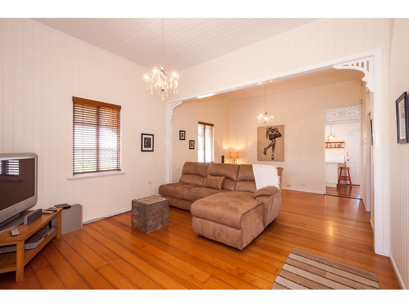 14 Lord Street, Gladstone QLD 4680