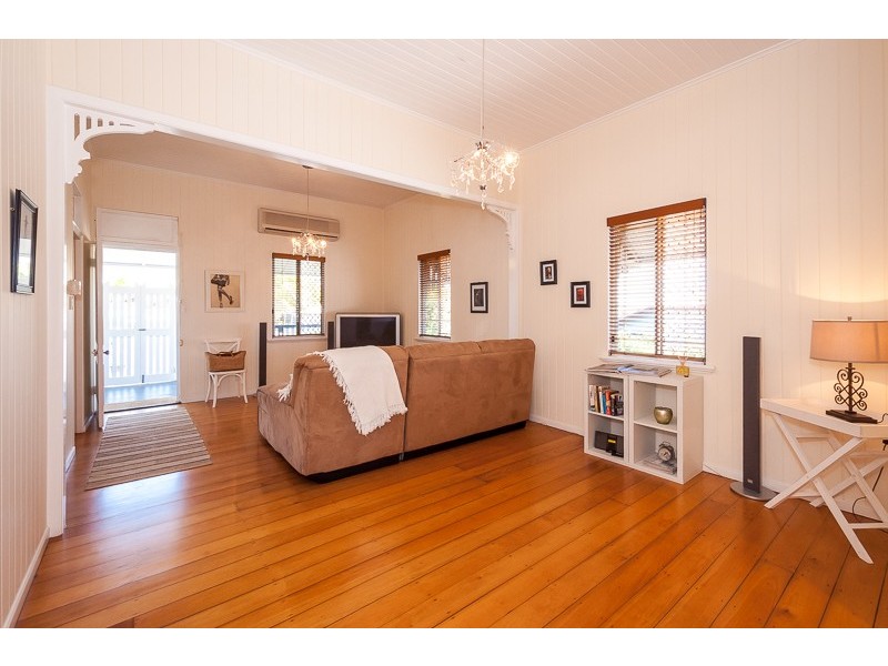 14 Lord Street, Gladstone QLD 4680