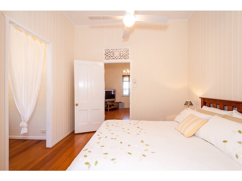 14 Lord Street, Gladstone QLD 4680