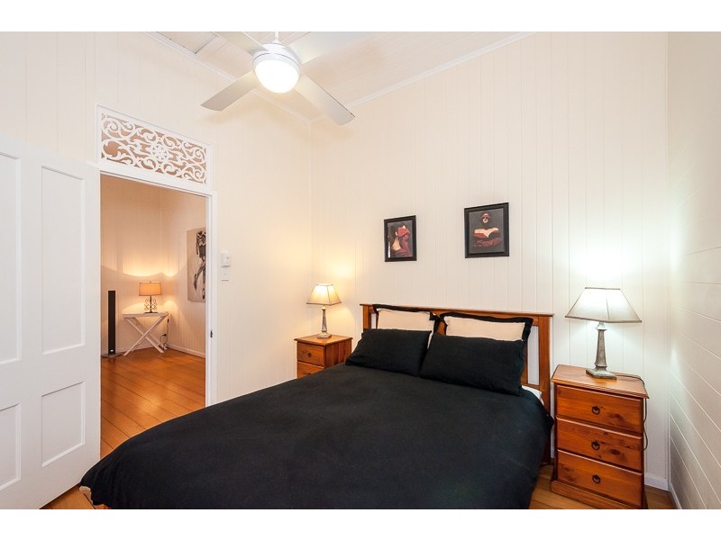 14 Lord Street, Gladstone QLD 4680