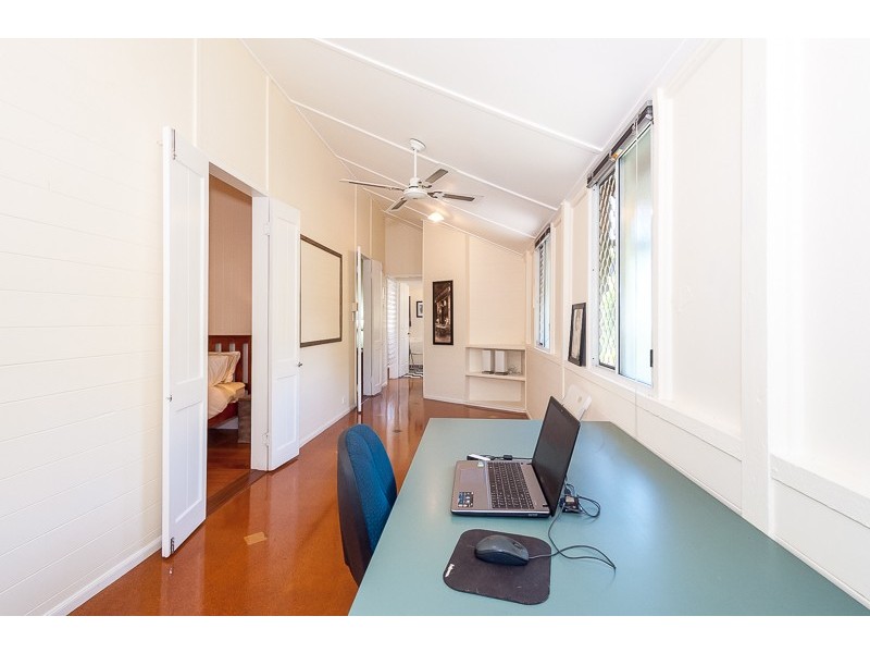 14 Lord Street, Gladstone QLD 4680