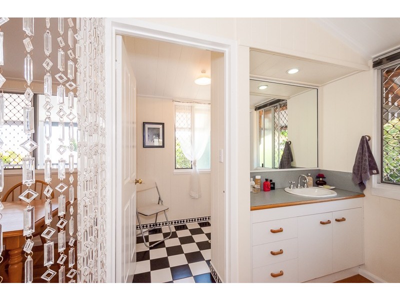 14 Lord Street, Gladstone QLD 4680