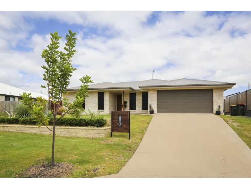 4 Woodland Court, Kirkwood QLD 4680