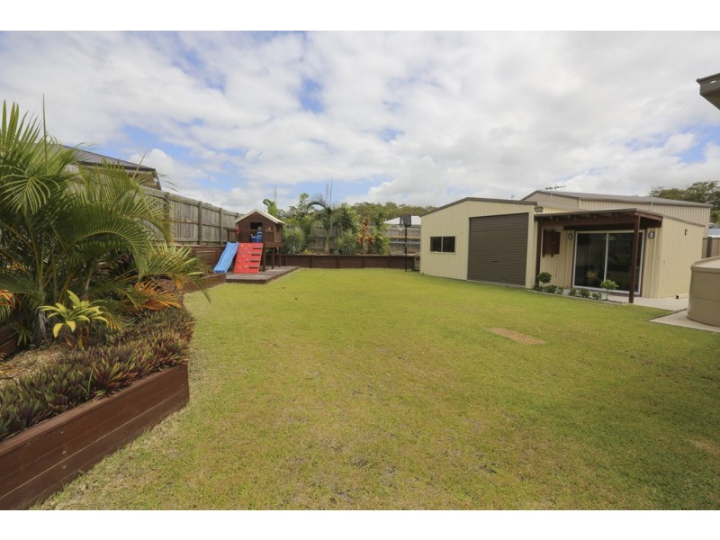 4 Woodland Court, Kirkwood QLD 4680