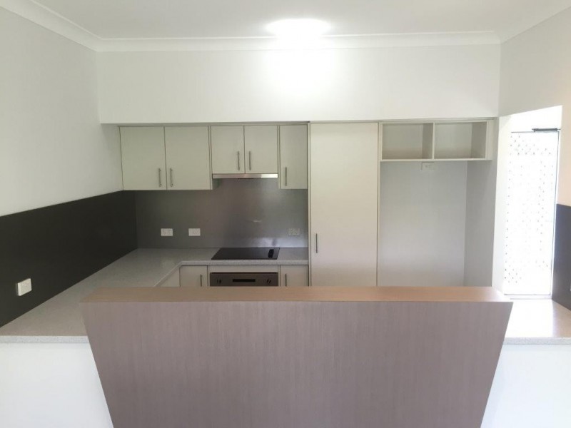 15/10 NOTHLING ST, New Auckland QLD 4680