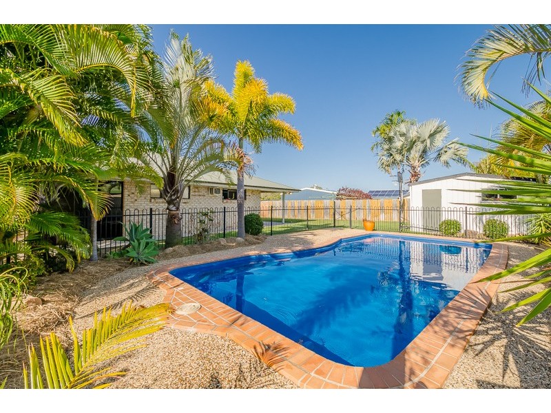 25 Michel Place, Telina QLD 4680