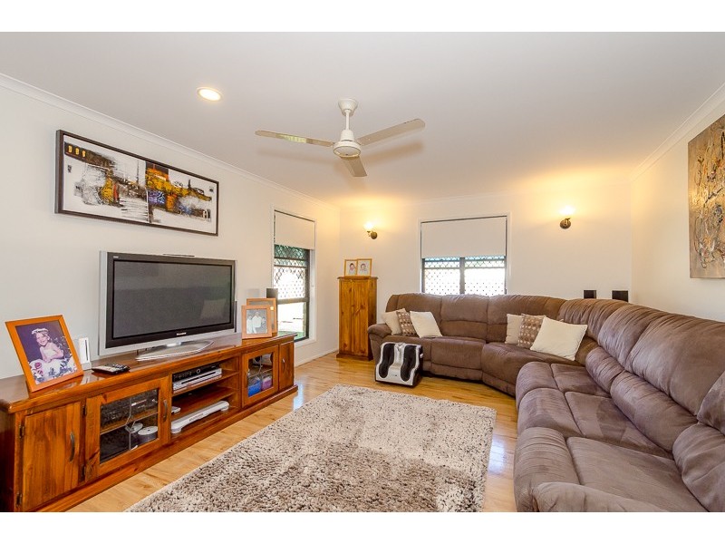 25 Michel Place, Telina QLD 4680