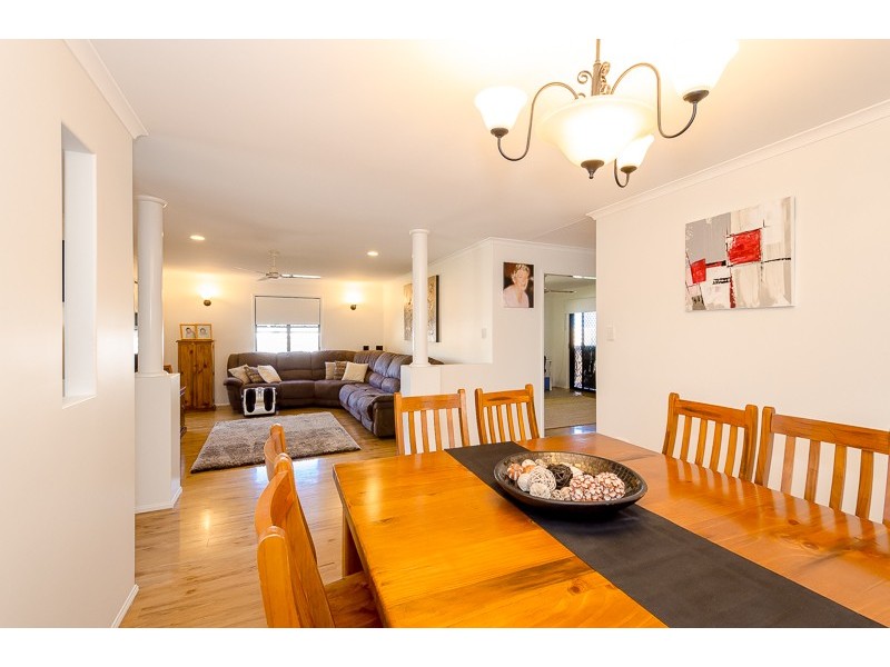 25 Michel Place, Telina QLD 4680