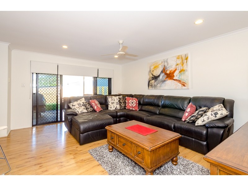 25 Michel Place, Telina QLD 4680