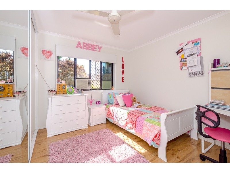 25 Michel Place, Telina QLD 4680