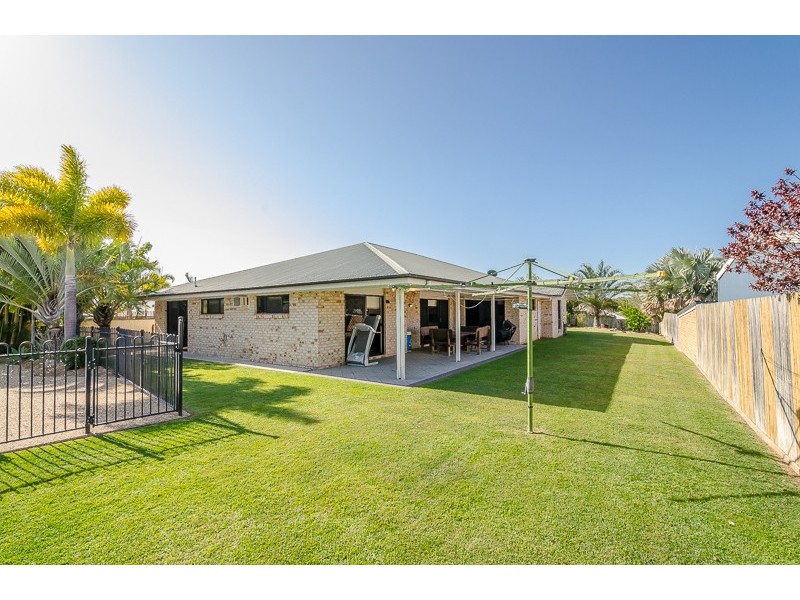 25 Michel Place, Telina QLD 4680