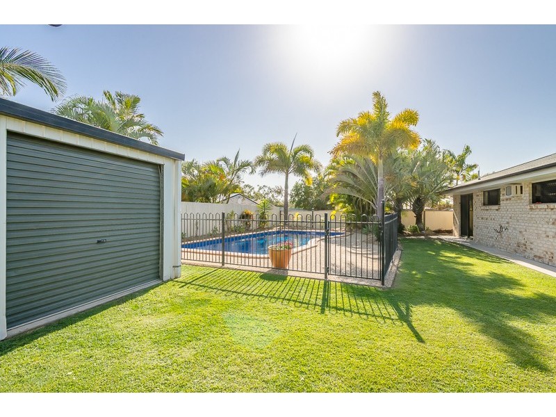 25 Michel Place, Telina QLD 4680