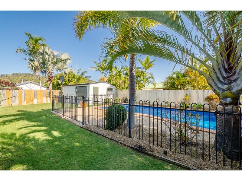 25 Michel Place, Telina QLD 4680