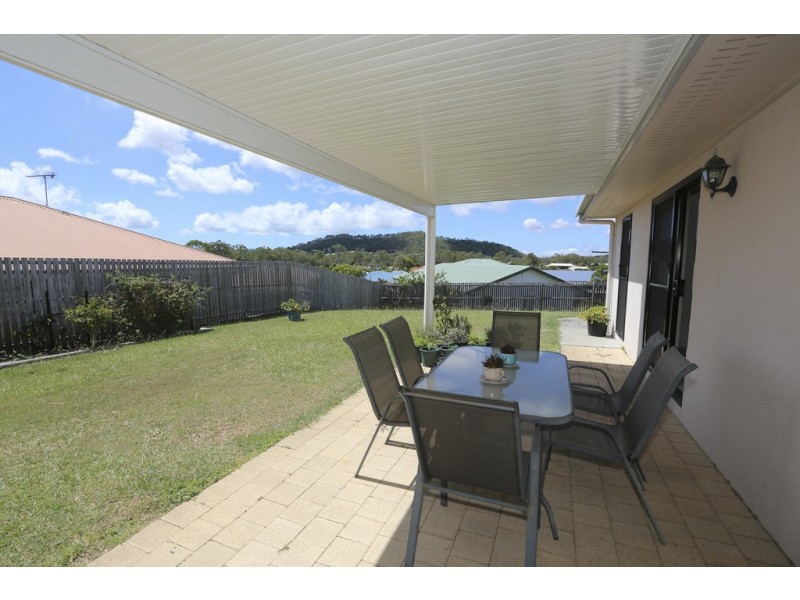 15 Willespie Place, New Auckland QLD 4680