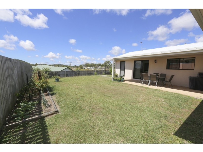 15 Willespie Place, New Auckland QLD 4680