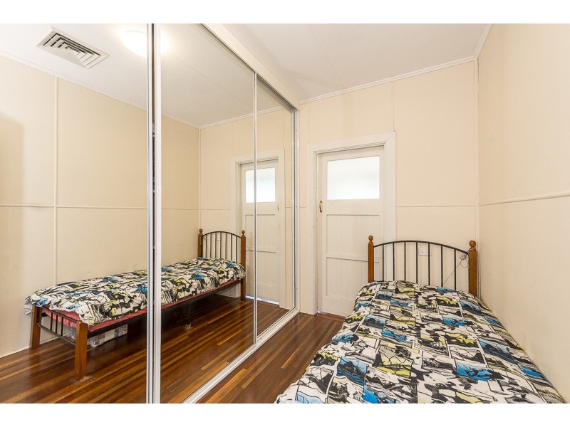 44 Adelaide Street, South Gladstone QLD 4680
