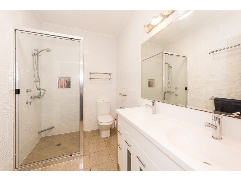 44 Adelaide Street, South Gladstone QLD 4680