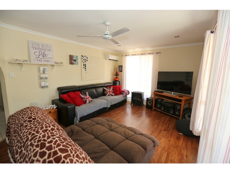 269 J Hickey Avenue, Clinton QLD 4680