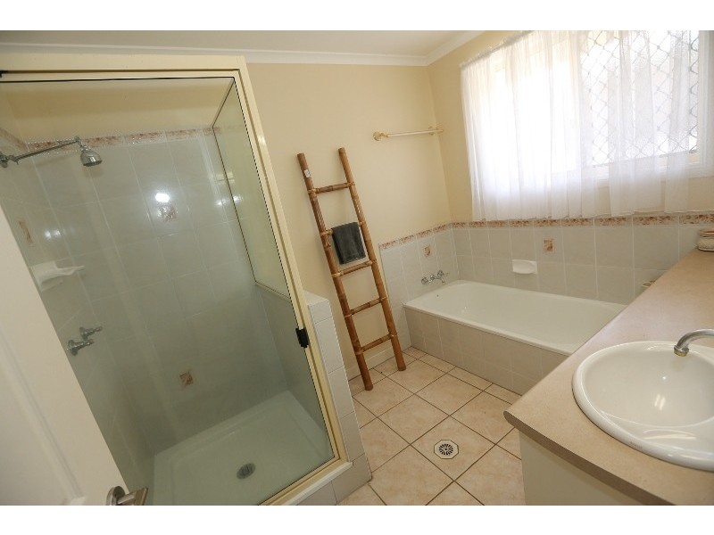 269 J Hickey Avenue, Clinton QLD 4680