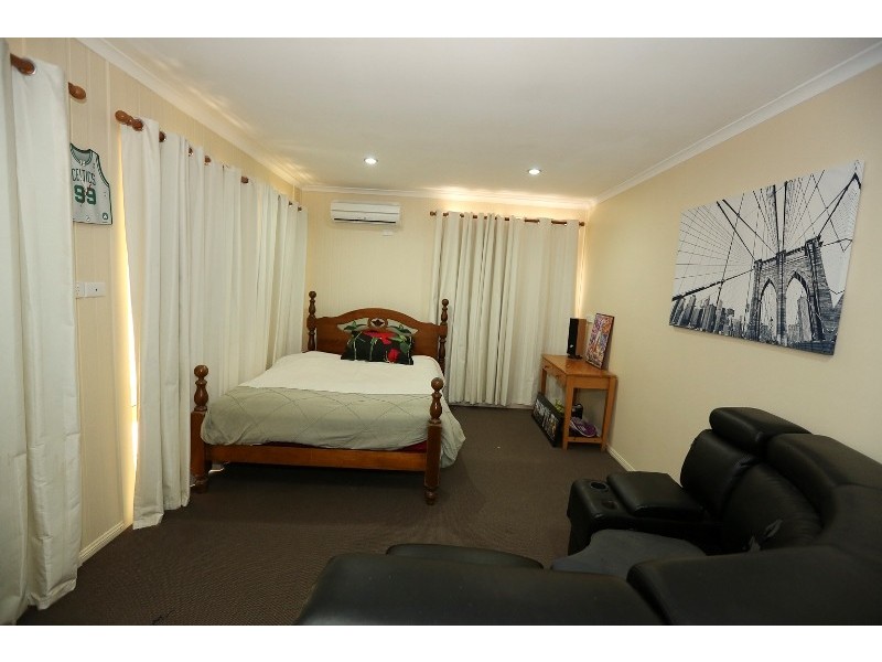 269 J Hickey Avenue, Clinton QLD 4680