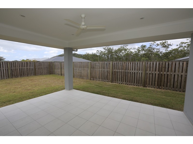 15 Winpara Drive, Kirkwood QLD 4680