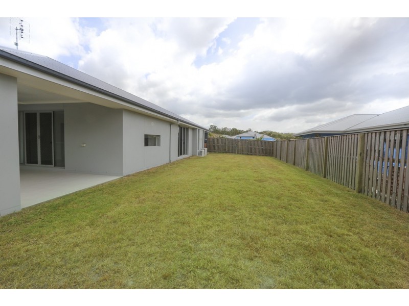 15 Winpara Drive, Kirkwood QLD 4680