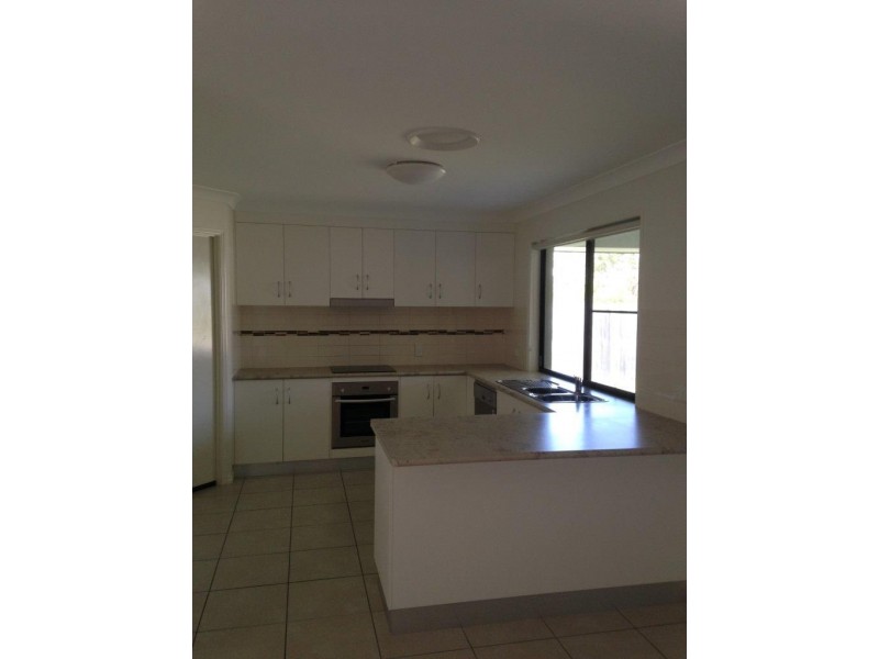 16 INGRA CL, Glen Eden QLD 4680