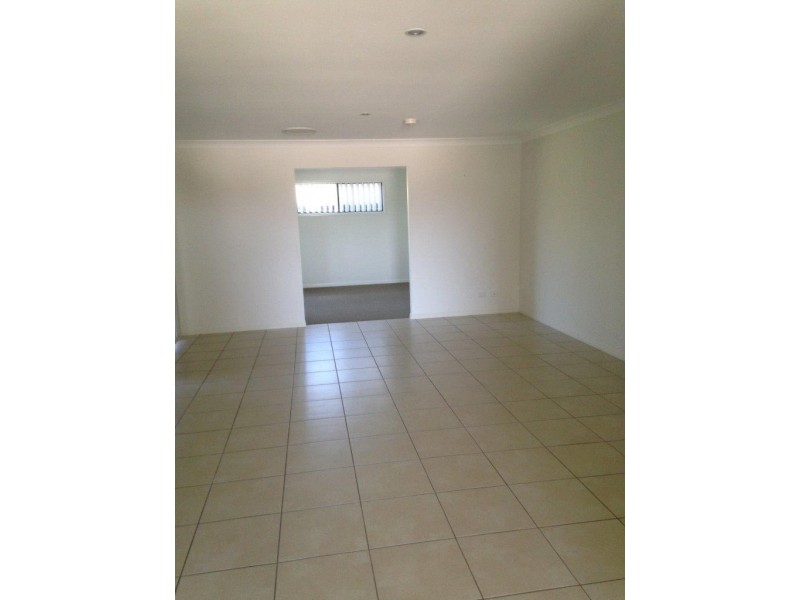 16 INGRA CL, Glen Eden QLD 4680