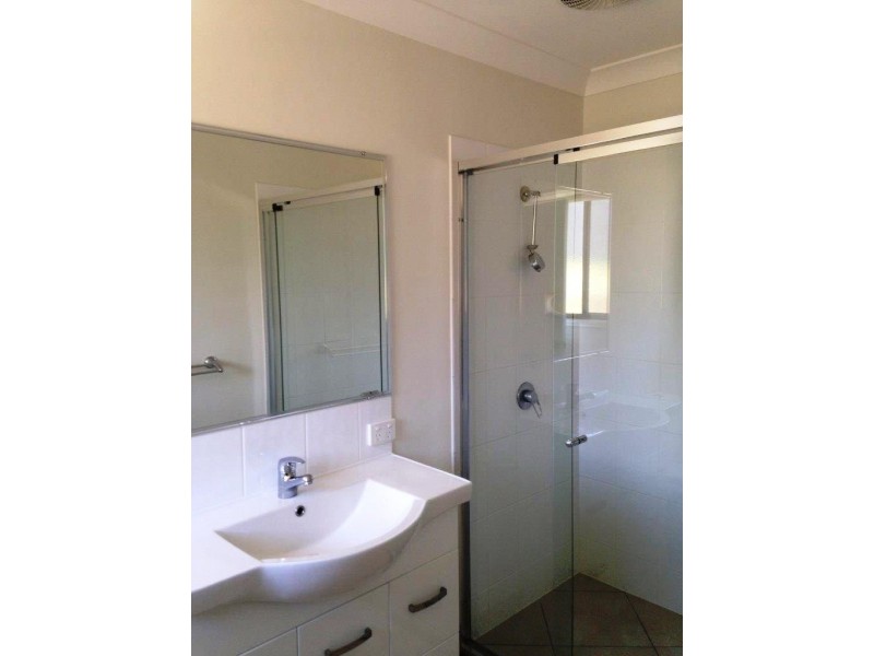 16 INGRA CL, Glen Eden QLD 4680