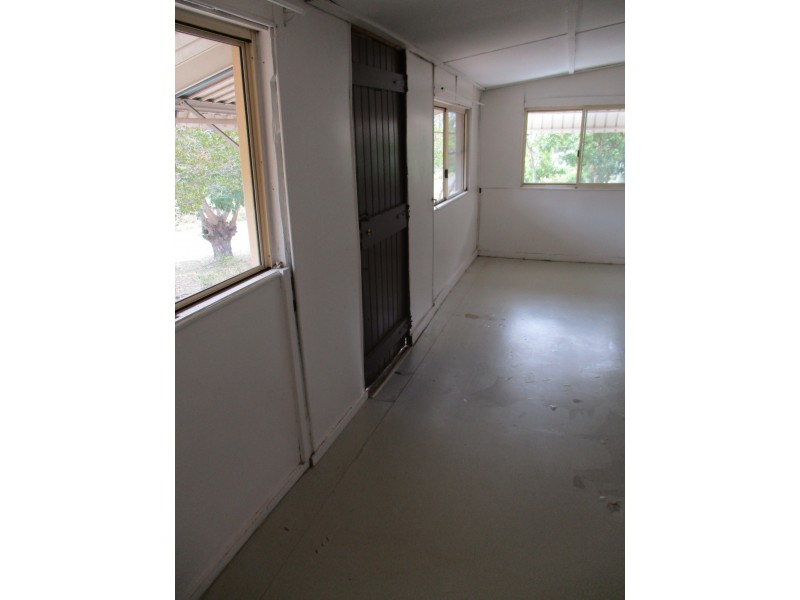 1652 RAGLAN STATION ROAD, Raglan QLD 4697