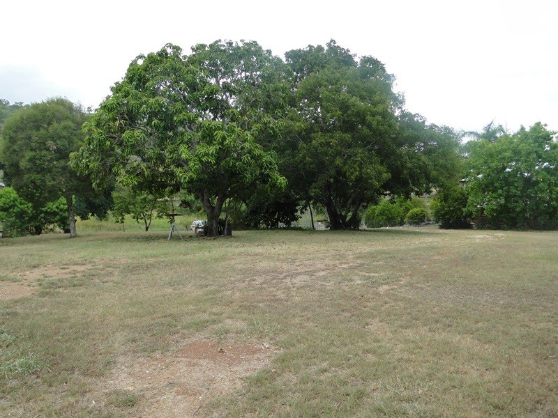 1652 RAGLAN STATION ROAD, Raglan QLD 4697