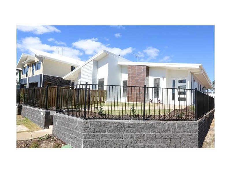 1 / 34 Wedgetail Road, Clinton QLD 4680