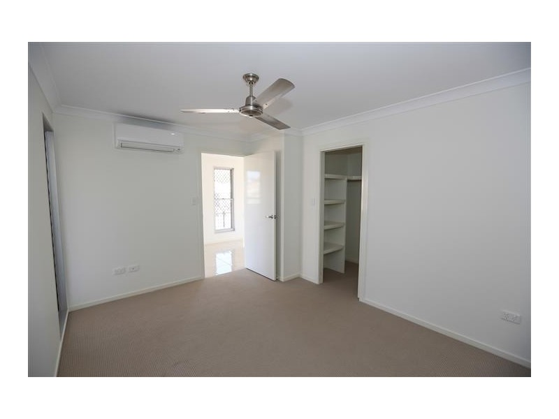 1 / 34 Wedgetail Road, Clinton QLD 4680
