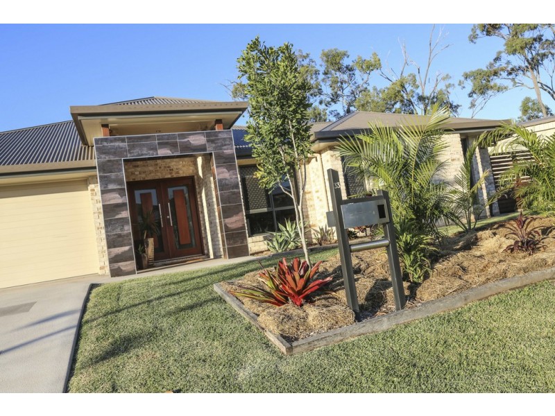 33 Liriope Drive, Kirkwood QLD 4680