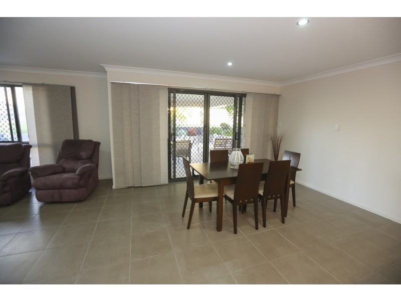 33 Liriope Drive, Kirkwood QLD 4680