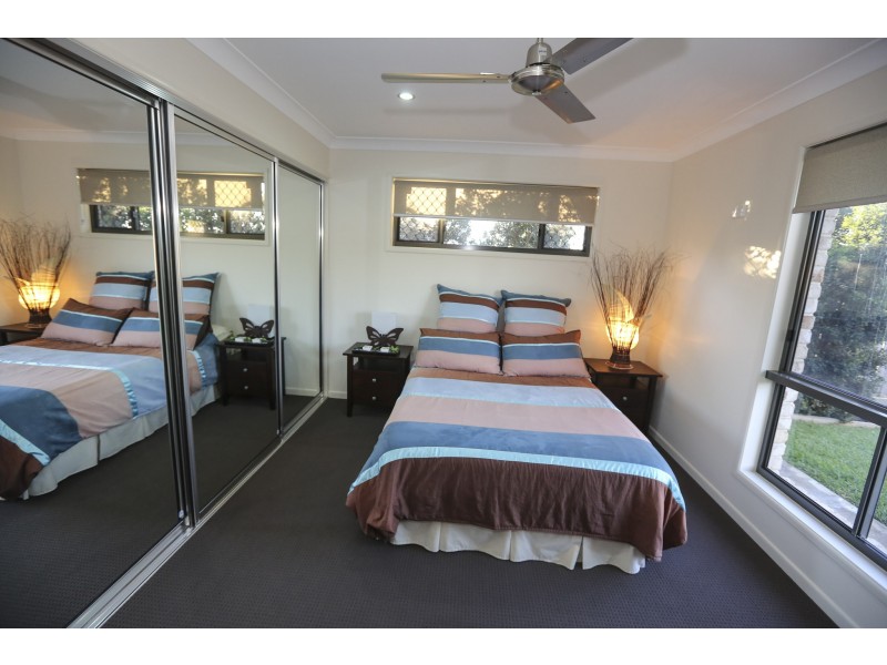 33 Liriope Drive, Kirkwood QLD 4680