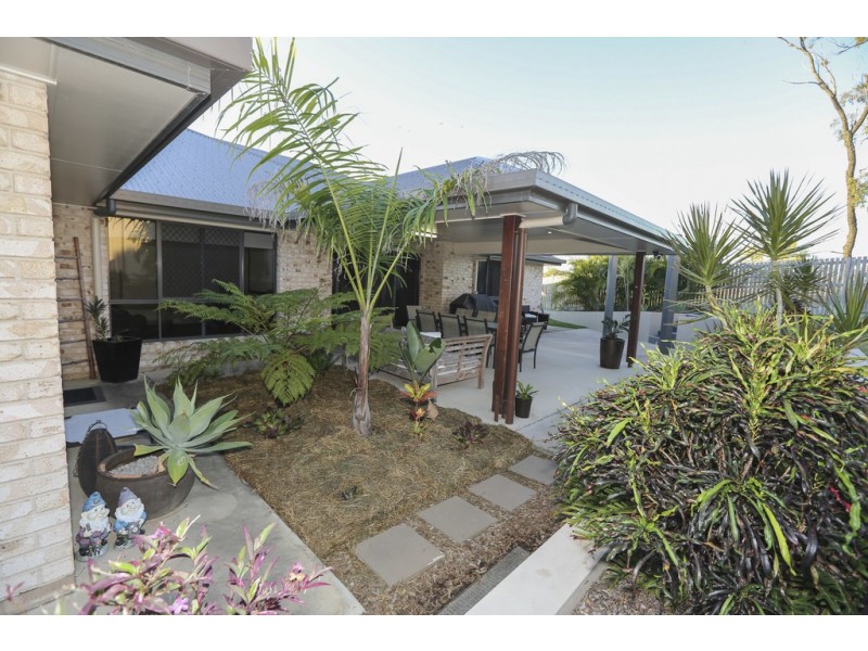 33 Liriope Drive, Kirkwood QLD 4680