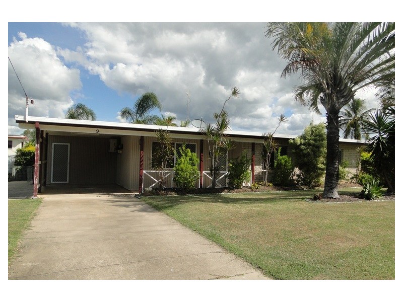 9 PASHLEY STREET, Clinton QLD 4680